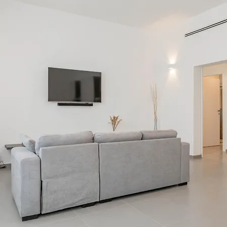 H11 Mia Giardino-parcheggio Apartman *