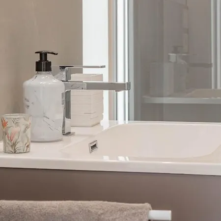 H11 Mia Giardino-parcheggio Apartamento San Remo